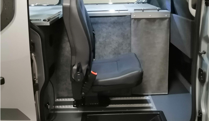Siège arrière sur Renault Trafic mixte