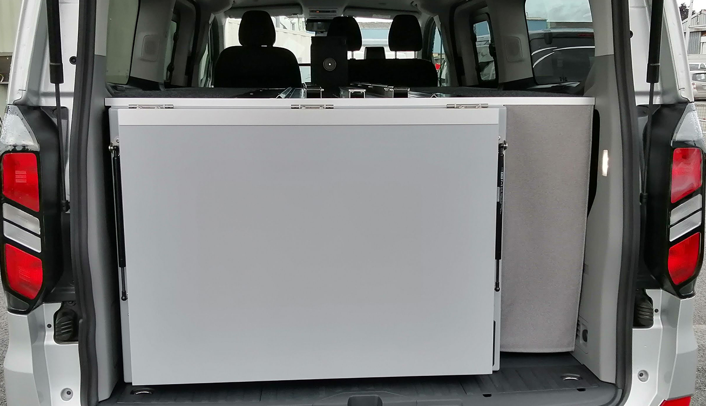 Transport de corps sur Ford Transit