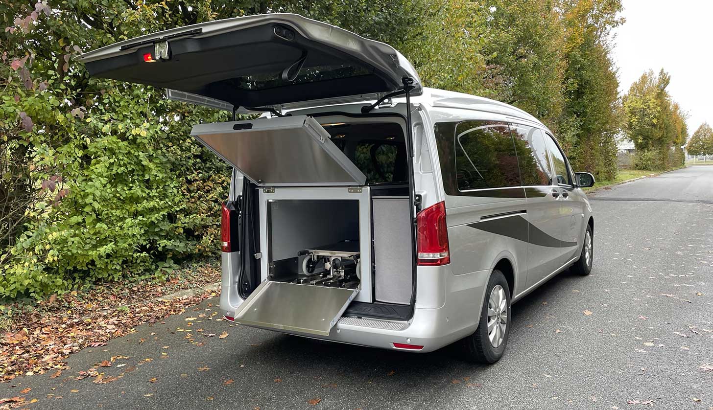 Iris Style corbillard mixte sur Mercedes Vito